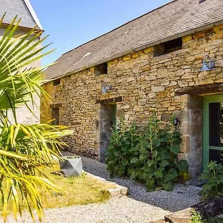 Le Domaine De Kerlys Couette-café Briec